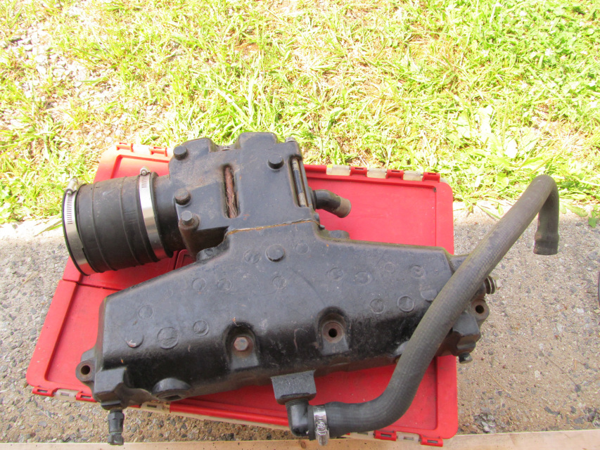 Mercruiser V8 Exhaust Manifold with Riser 5.0Liter